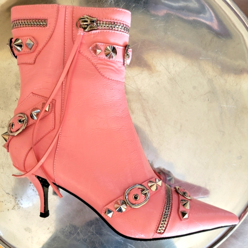 Jeffrey Campbell, Pink Balenciaga knock-off, side zip up, kitten heeled booties.